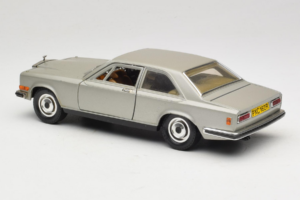 Rolls-Royce Camargue Hopea Diamond Edition Bburago 1:18 3001-M3 Metalli — kuva 7 / 8
