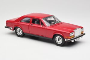 Rolls-Royce Camargue Punainen Bburago 1:22 3001 Metalli — kuva 6 / 8