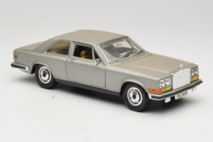 Rolls-Royce Camargue Hopea Bburago 1:18 3001-M2 Metalli — kuva 6 / 8