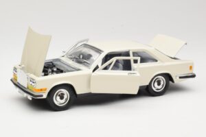 Rolls-Royce Camargue Valkoinen Bburago 1:22 3001-M1 Metalli — kuva 3 / 8
