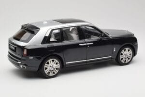 Rolls-Royce Cullinan Musta & Hopea OEM 1:18 ROLLS001 Metalli — kuva 3 / 8