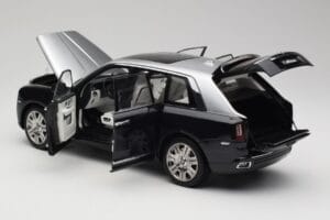 Rolls-Royce Cullinan Musta & Hopea OEM 1:18 ROLLS001 Metalli — kuva 5 / 8