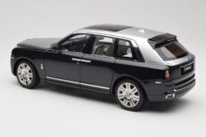 Rolls-Royce Cullinan Musta & Hopea OEM 1:18 ROLLS001 Metalli — kuva 7 / 8