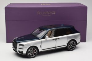 Rolls-Royce Cullinan Sininen & Hopea Kaksivärinen OEM 1:18 028-16B Metalli — kuva 8 / 8