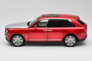 Rolls-Royce Cullinan Punainen Shadow Wheels -Vanteilla OEM 1:18 028-18A Metalli — kuva 4 / 8