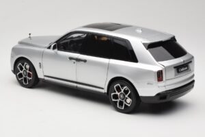 Rolls-Royce Cullinan Hopea Shadow Wheels -Vanteilla OEM 1:18 028-16A Metalli — kuva 7 / 8
