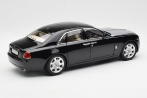 Rolls-Royce Ghost Musta & Hopea Kyosho 1:18 008802BKS2 Metalli — kuva 3 / 8