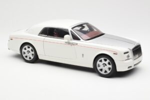 Rolls-Royce Phantom Coupe English Valkoinen Hopea Kyosho 1:18 08861EW Metalli — kuva 6 / 8