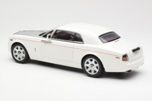 Rolls-Royce Phantom Coupe English Valkoinen Hopea Kyosho 1:18 08861EW Metalli — kuva 7 / 8
