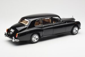 Rolls-Royce Phantom VI EWB Musta Kyosho 1:18 08905BK Metalli — kuva 3 / 8