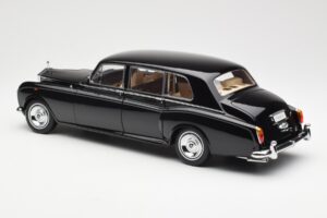 Rolls-Royce Phantom VI EWB Musta Kyosho 1:18 08905BK Metalli — kuva 7 / 8