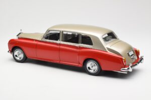 Rolls-Royce Phantom VI Punainen Vaaleanbeige Kyosho 1:18 08905RLB Metalli — kuva 7 / 8