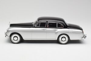 Rolls-Royce Silver Cloud III Mulliner Hopea & Musta MCG 1:18 MCG18128 Metalli — kuva 3 / 6