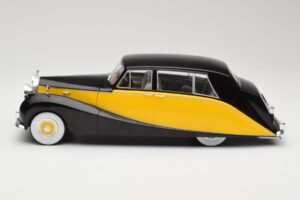 Rolls-Royce Silver Wraith Empress by Hooper Musta & Keltainen MCG 1:18 MCG18066 Metalli — kuva 3 / 6