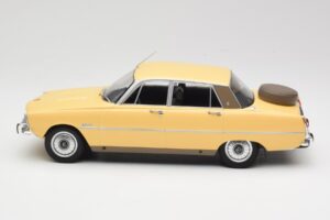 Rover 3500 V8 P6 Kerma MCG 1:18 MCG18046 Metalli — kuva 3 / 6