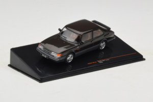 Saab 900 Turbo Musta IXO 1:43 CLC577N Metalli — kuva 2 / 4