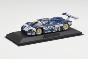 Sauber C9 #62 J. Dumfries / C. Ganassi 1987 Minichamps 1:43 SAUBER002 Metalli — kuva 2 / 4