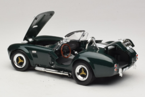 Shelby Cobra 427 S/C Tummanvihreä Valkoiset Raidat Road Signature 1:18 92058-P1 Metalli — kuva 5 / 8