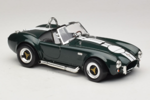 Shelby Cobra 427 S/C Tummanvihreä Valkoiset Raidat Road Signature 1:18 92058-P1 Metalli — kuva 6 / 8