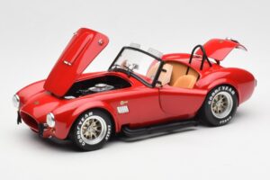 Shelby Cobra 427 S/C Punainen Kyosho 1:18 08047R Metalli — kuva 2 / 8