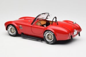 Shelby Cobra 427 S/C Punainen Kyosho 1:18 08047R Metalli — kuva 7 / 8