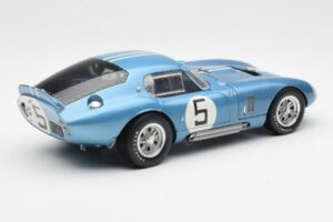Shelby Cobra Daytona Coupe #5 D. Gurney / B. Bondurant 24 Hours of Le Mans 1964 Exoto 1:18 135190555498 Metalli — kuva 3 / 8