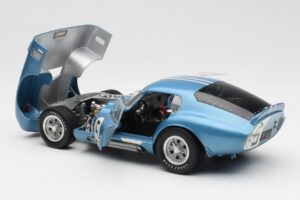 Shelby Cobra Daytona Coupe #5 D. Gurney / B. Bondurant 24 Hours of Le Mans 1964 Exoto 1:18 135190555498 Metalli — kuva 5 / 8