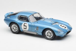 Shelby Cobra Daytona Coupe #5 D. Gurney / B. Bondurant 24 Hours of Le Mans 1964 Exoto 1:18 135190555498 Metalli — kuva 6 / 8