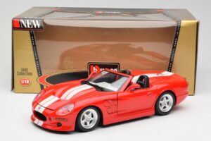 Shelby Series 1 Avoauto Punainen Bburago 1:18 3353 Metalli — kuva 8 / 8