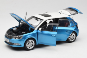 Skoda Fabia Mk3 Sininen OEM 1:18 ZSF000004BLA Metalli — kuva 2 / 8