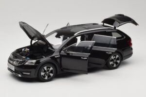 Skoda Octavia Mk4 Combi Ruskea Paudi Model 1:18 ZMR000005BRA Metalli — kuva 2 / 8