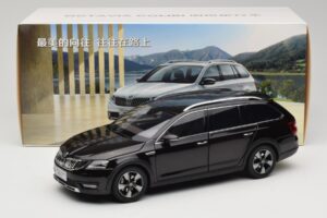 Skoda Octavia Mk4 Combi Ruskea Paudi Model 1:18 ZMR000005BRA Metalli — kuva 8 / 8