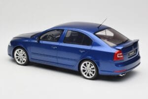 Skoda Octavia RS 1Z Race Blue Metallic Otto 1:18 OT478 Hartsi — kuva 5 / 6