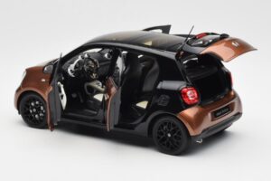 Smart Forfour W453 Musta Hazel Ruskea Norev 1:18 B66960299 Metalli — kuva 5 / 8