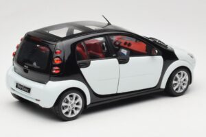 Smart Forfour Valkoinen Kyosho 1:18 0019141V001C01Q00 Metalli — kuva 3 / 8
