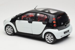 Smart Forfour Valkoinen Kyosho 1:18 0019141V001C01Q00 Metalli — kuva 7 / 8