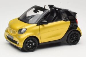 Smart Fortwo 453 Avoauto Musta Ja Keltainen Norev 1:18 B66960289 Metalli
