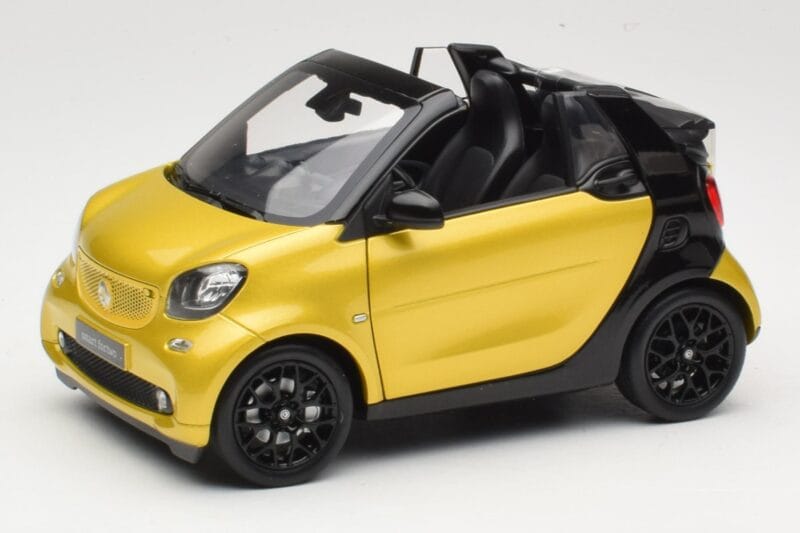 Smart Fortwo 453 Avoauto Musta Ja Keltainen Norev 1:18 B66960289 Metalli