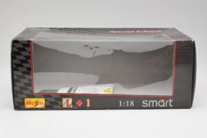 Smart Fortwo Musta & Valkoinen Maisto 1:18 56045 Metalli — kuva 3 / 3