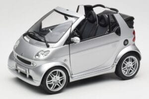 Smart Fortwo W450 Brabus Cabrio Hopea Jälleenmyyjän Erikoisversio Kyosho 1:18 0017769V001C05Q00 Metalli
