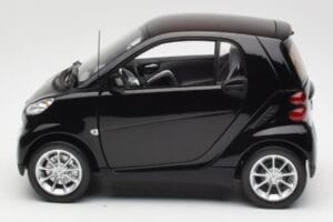 Smart Fortwo Coupe W451 Deep Musta Minichamps 1:18 Q0022563V001C02Q00 Metalli — kuva 4 / 8