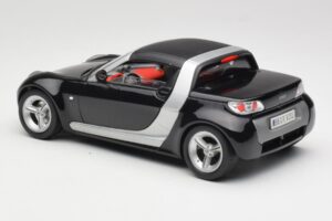 Smart Roadster Musta Bburago 1:18 34099-M1 Metalli — kuva 7 / 8