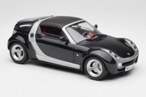 Smart Roadster Tummansininen Bburago 1:18 34917 Metalli — kuva 6 / 8