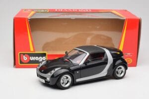 Smart Roadster Tummansininen Bburago 1:18 34917 Metalli — kuva 8 / 8