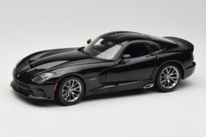 SRT Viper GTS Musta Maisto 1:18 31128 Metalli