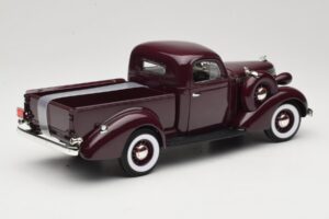 Studebaker Coupe Express Pickup Ruskea American Mint 1:18 92458-R1 Metalli — kuva 3 / 8