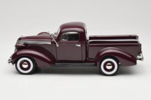 Studebaker Coupe Express Pickup Ruskea American Mint 1:18 92458-R1 Metalli — kuva 4 / 8