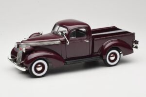 Studebaker Coupe Express Pickup Ruskea American Mint 1:18 92458-R1 Metalli