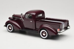Studebaker Coupe Express Pickup Ruskea American Mint 1:18 92458-R1 Metalli — kuva 7 / 8