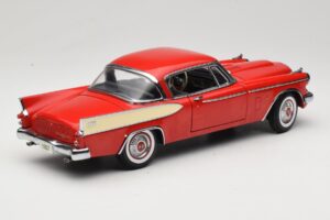 Studebaker Golden Hawk Apache Red Motor City 1:18 80009 Metalli — kuva 3 / 8
